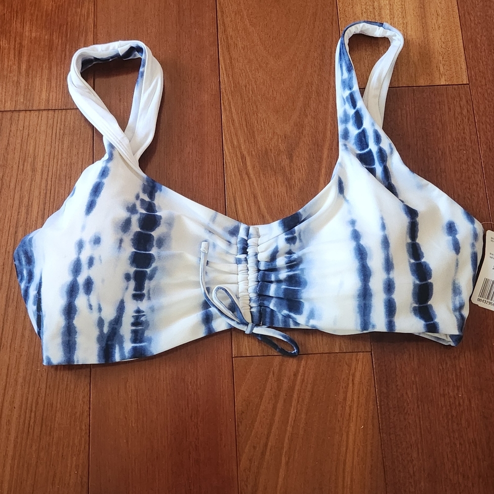 Bikini 👙 - Picture 3 of 4